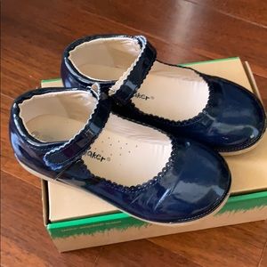 EUC Little Girls Mary Jane Patent Boutique shoe 13
